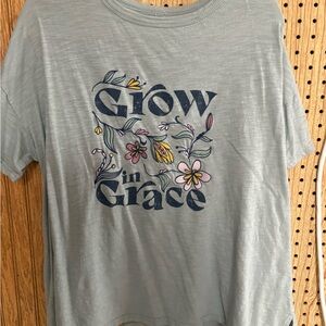 Maurices Light Gray Floral Graphic Tee